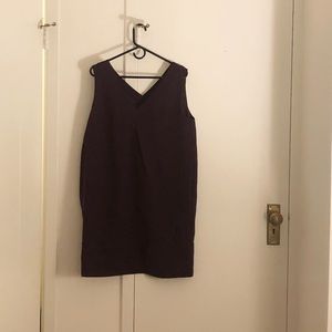 Burgundy sleeveless smock style dress